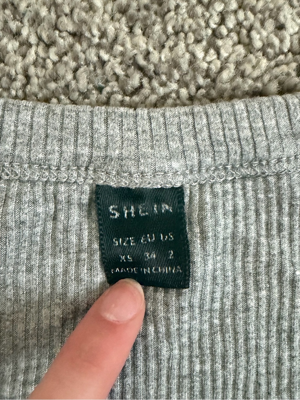 SHEIN Light Gray Ribbed Scoop Crop Top - Picture 3 of 3